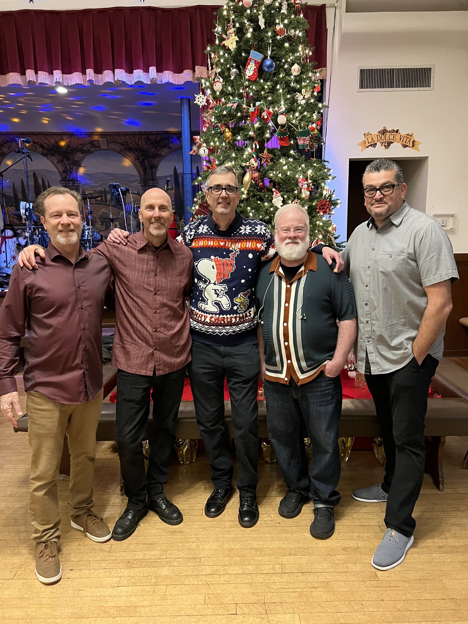 Drop Daddies Round The Christmas Tree At Fratellanza Dec 13, 2025